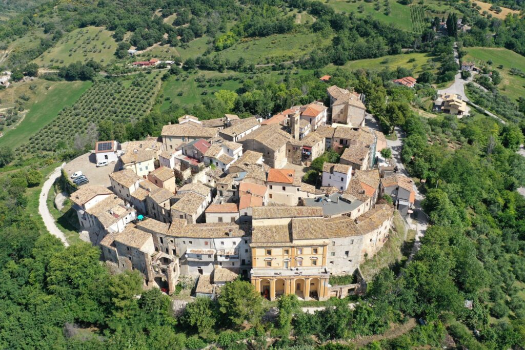 veduta-sul-borgo-di-castelbasso