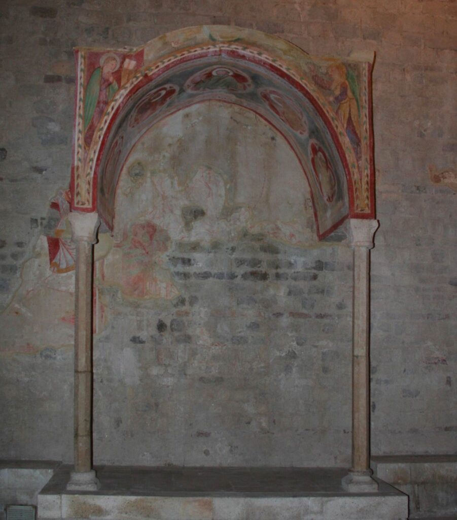 gli-affreschi-di-San-Clemente-al-Vomano-edicola